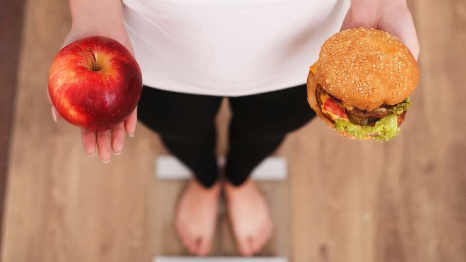 Salah satu cara untuk menurunkan berat badan dengan cepat ialah mengubah diet anda. 