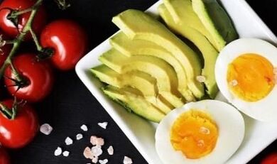 Menurunkan berat badan pada diet keto, apa yang anda boleh dan tidak boleh makan