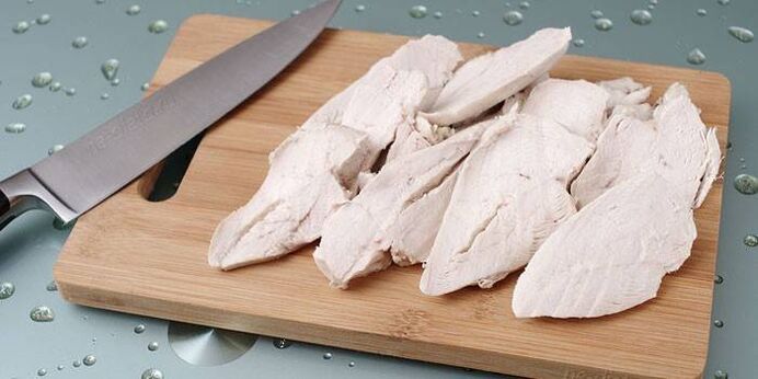 Fillet ayam yang dimasak boleh dimasukkan ke dalam diet tembikai